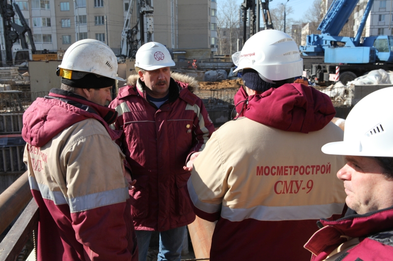 С трехстами работниками. Мосметрострой СМУ 12. Метрострой СМУ 24 Сытник.