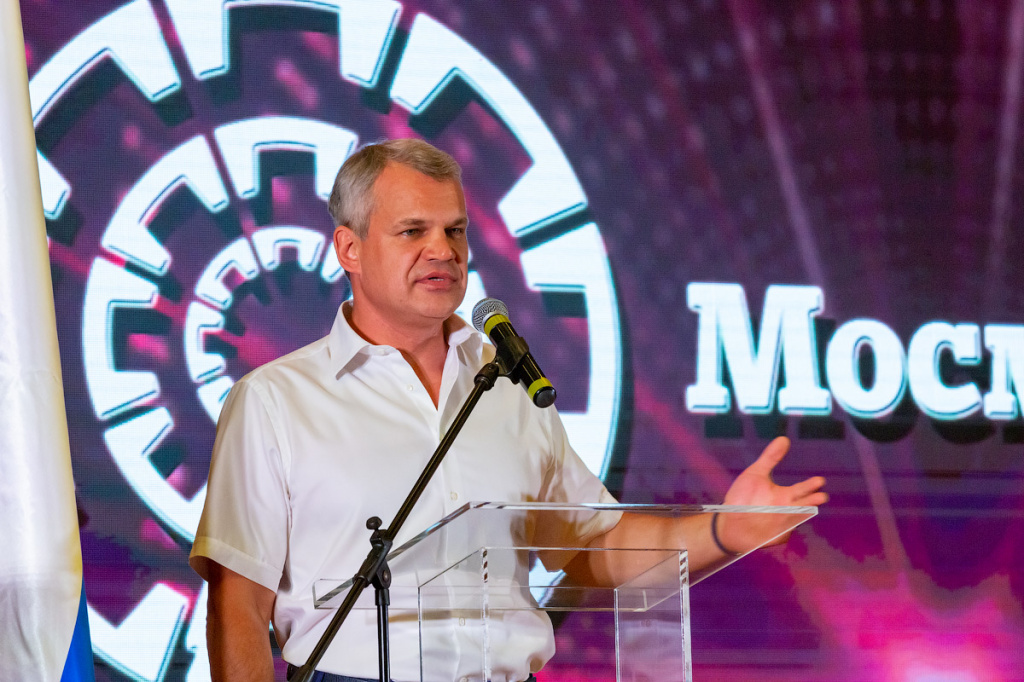 RRS_1127.jpg RRS_1127.jpg